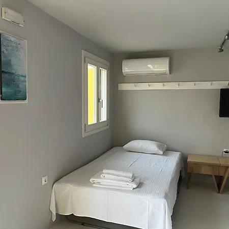 Sifnosliving - * Vathi (Sifnos)