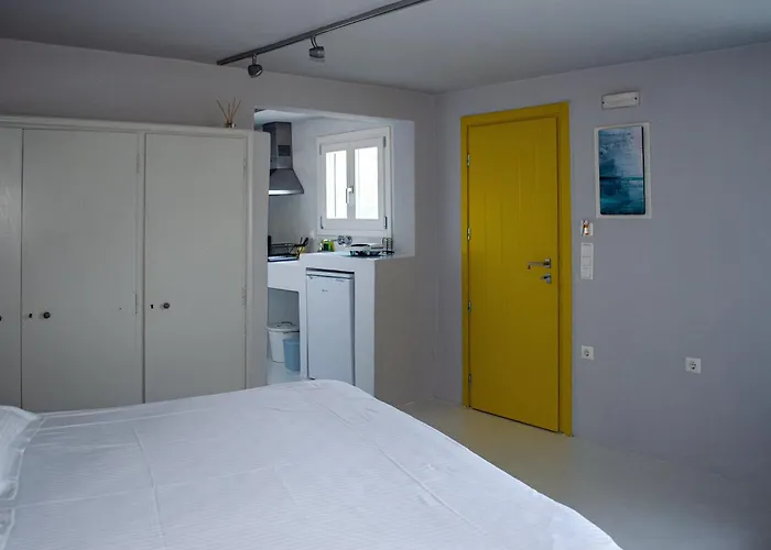 Sifnosliving - * Vathi (Sifnos)