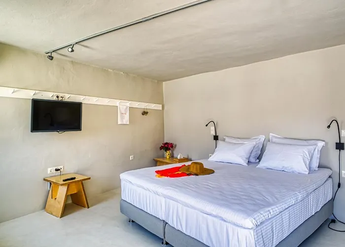 Sifnosliving - * Vathi (Sifnos)